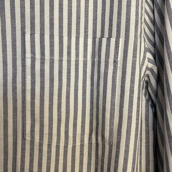 Fridays By Cluett Button Down Shirt Men's 16 1/2 Gray Striped Pocket Casual - Picture 6 of 11
